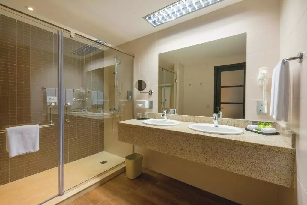 سرویس هتل ریو بنتوتا